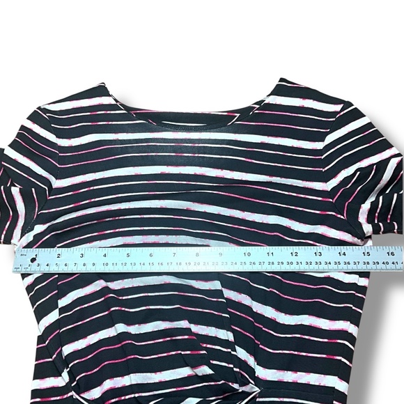 DIANE VON FURSTENBERG 100% Silk Crepe Mock Wrap Short Sleeve Dress Side Tie Sz 4 - Picture 6 of 11